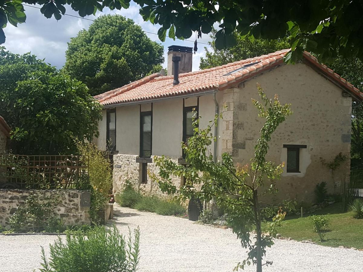 Lpc Dordogne Holidays - Le Petit Coin Lussas-et-Nontronneau 外观 照片