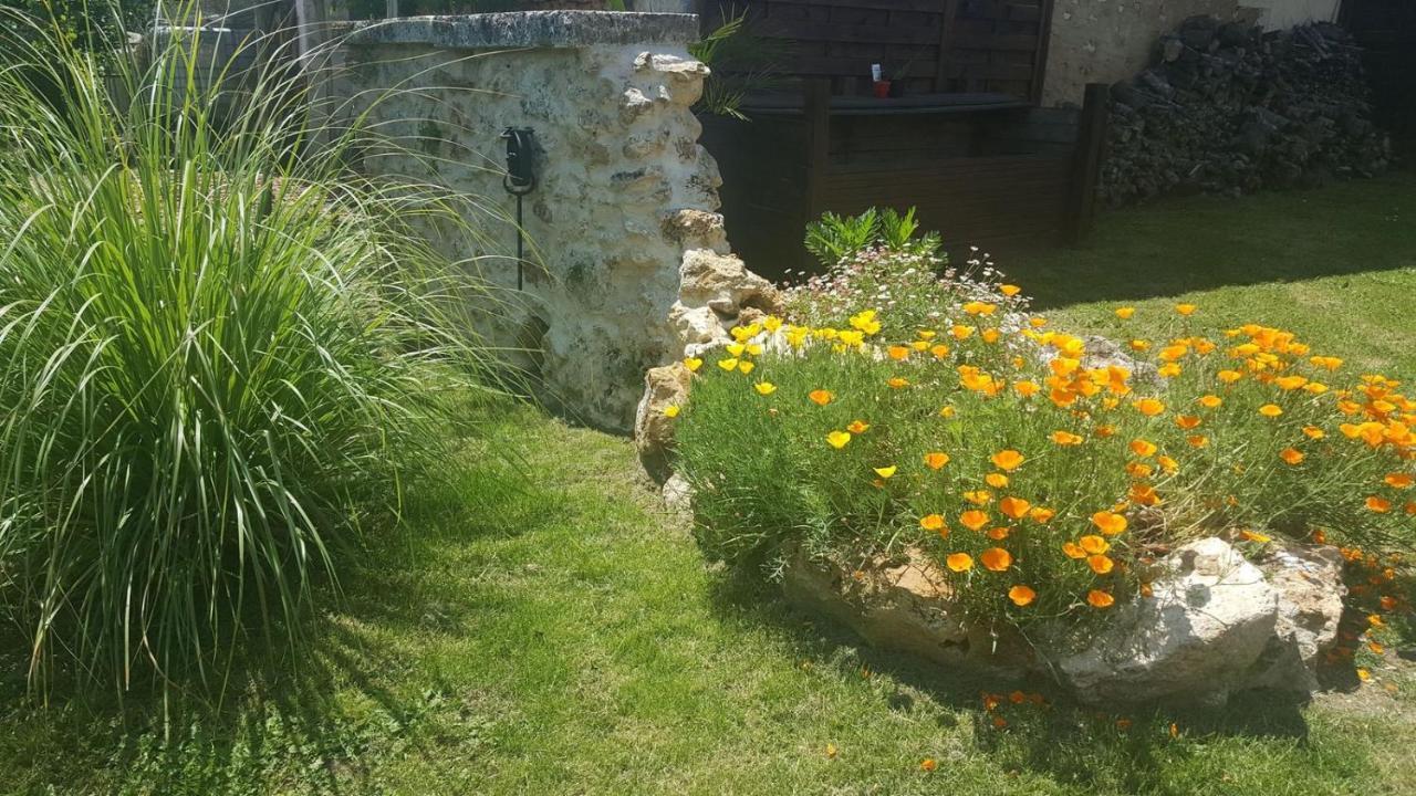 Lpc Dordogne Holidays - Le Petit Coin Lussas-et-Nontronneau 外观 照片